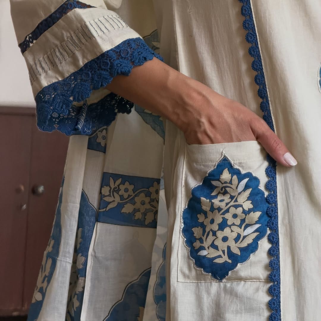 Indian 3 piece cotton kurta pant dupatta set for women
White blue ethnic kurta set for women with printed dupatta
Women’s Indian cotton suit in white and blue with wide leg pants
White and blue kurta pant set for festive and casual wear